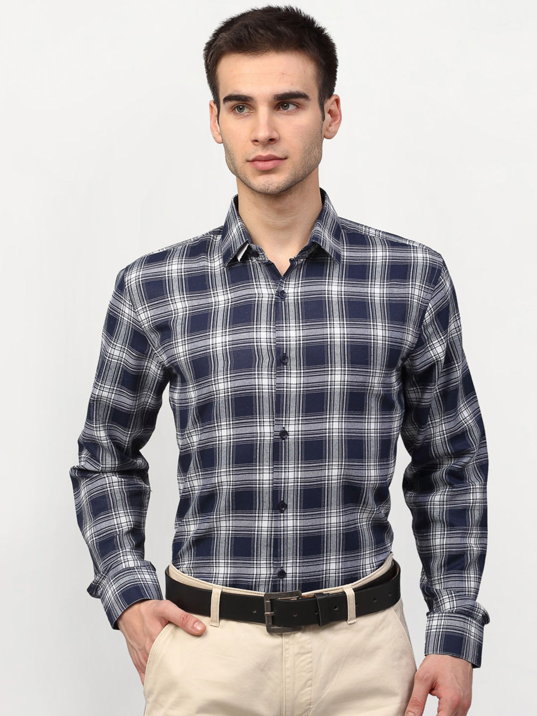 

JAINISH Men Navy Blue & White Standard Checked Regular Fit Cotton Formal Shirt