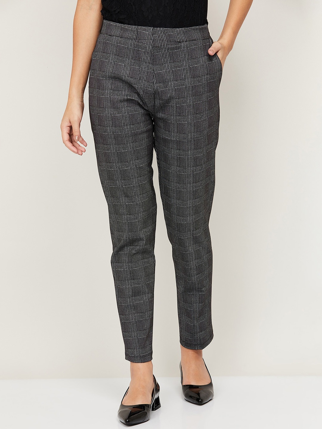 

CODE by Lifestyle Women Grey Checked Tapered Fit Trousers