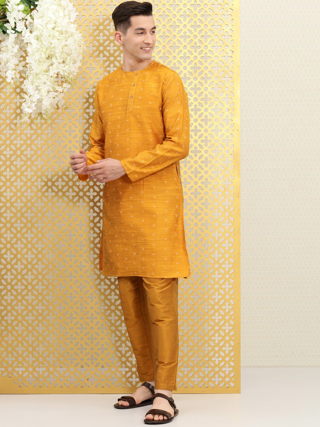 

Ode by House of Pataudi Men Mustard Yellow Printed Jashn Kurta Set