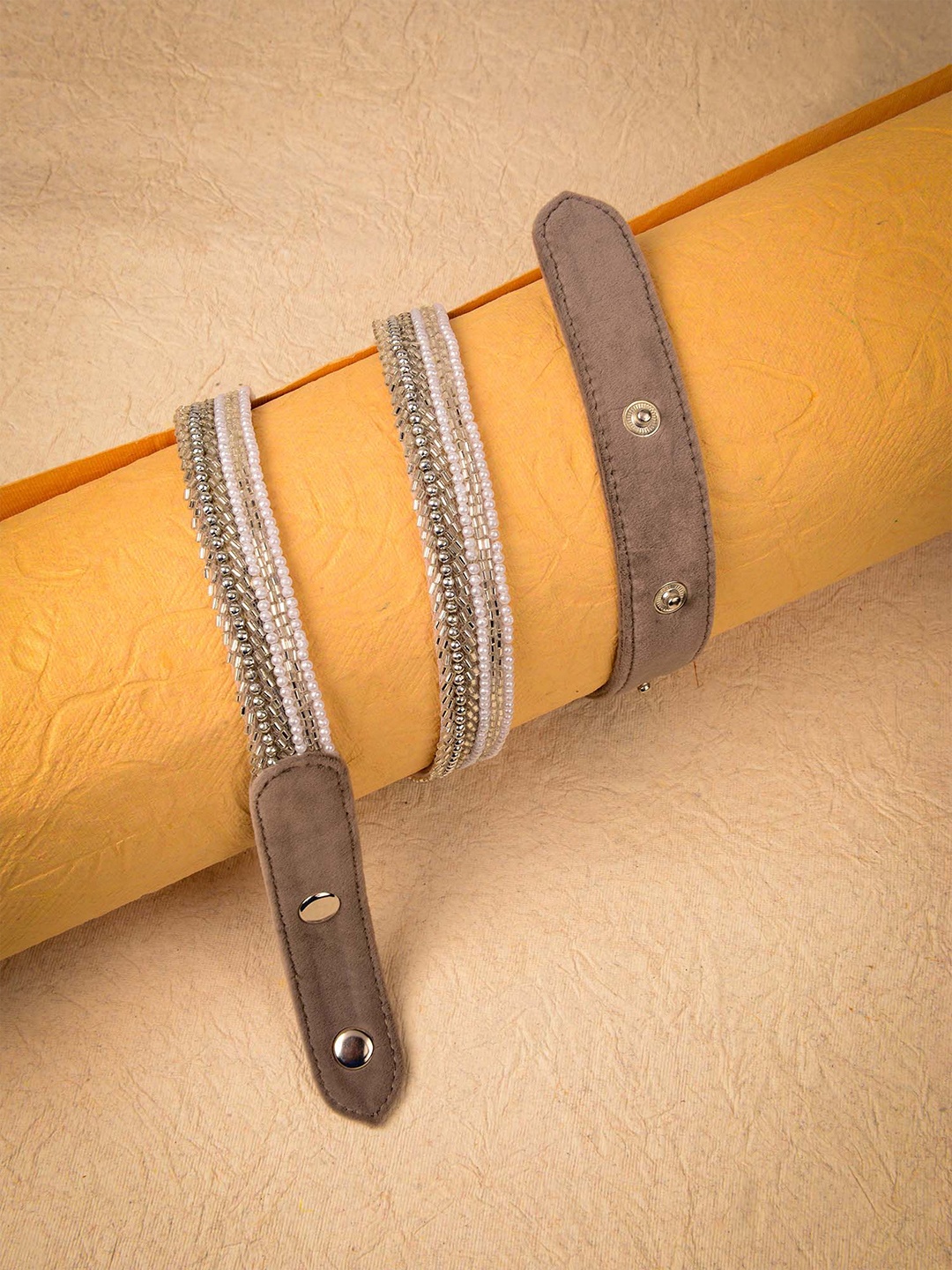 

D'oro Women Silver-Toned Embellished Belt
