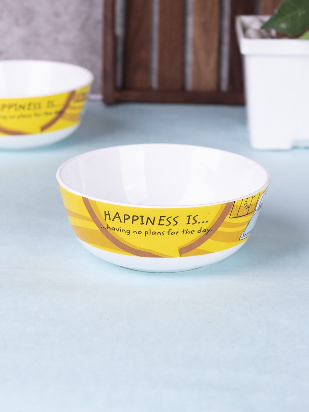 

MARKET99 Yellow & White 4 Pieces Printed Ceramic Glossy Bowls