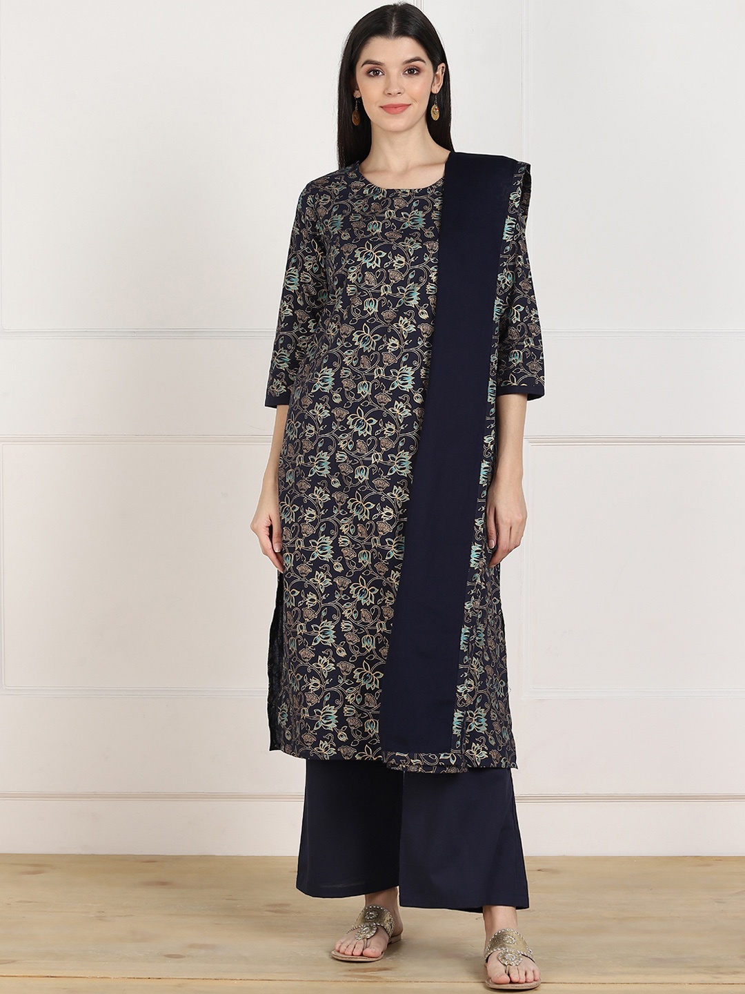 

ZNX Clothing Women Blue Floral Printed Pure Cotton Kurta with Palazzos & Dupatta