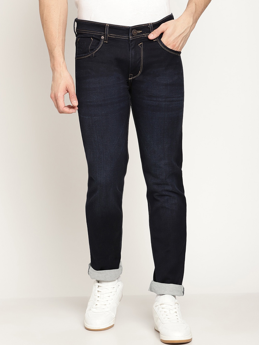 

Cantabil Men Blue Mid-Rise Light Fade Jeans