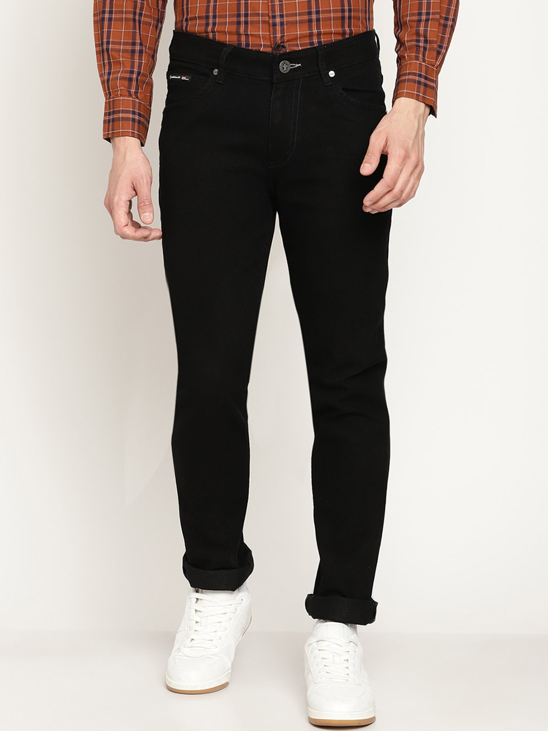 

Cantabil Men Black Solid Jeans