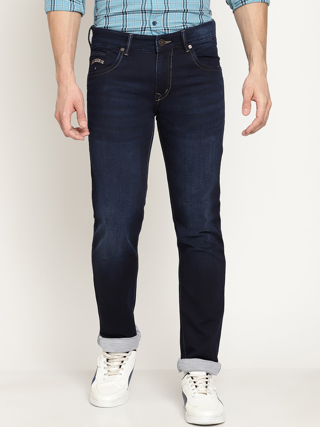 

Cantabil Men Navy Blue Light Fade Jeans