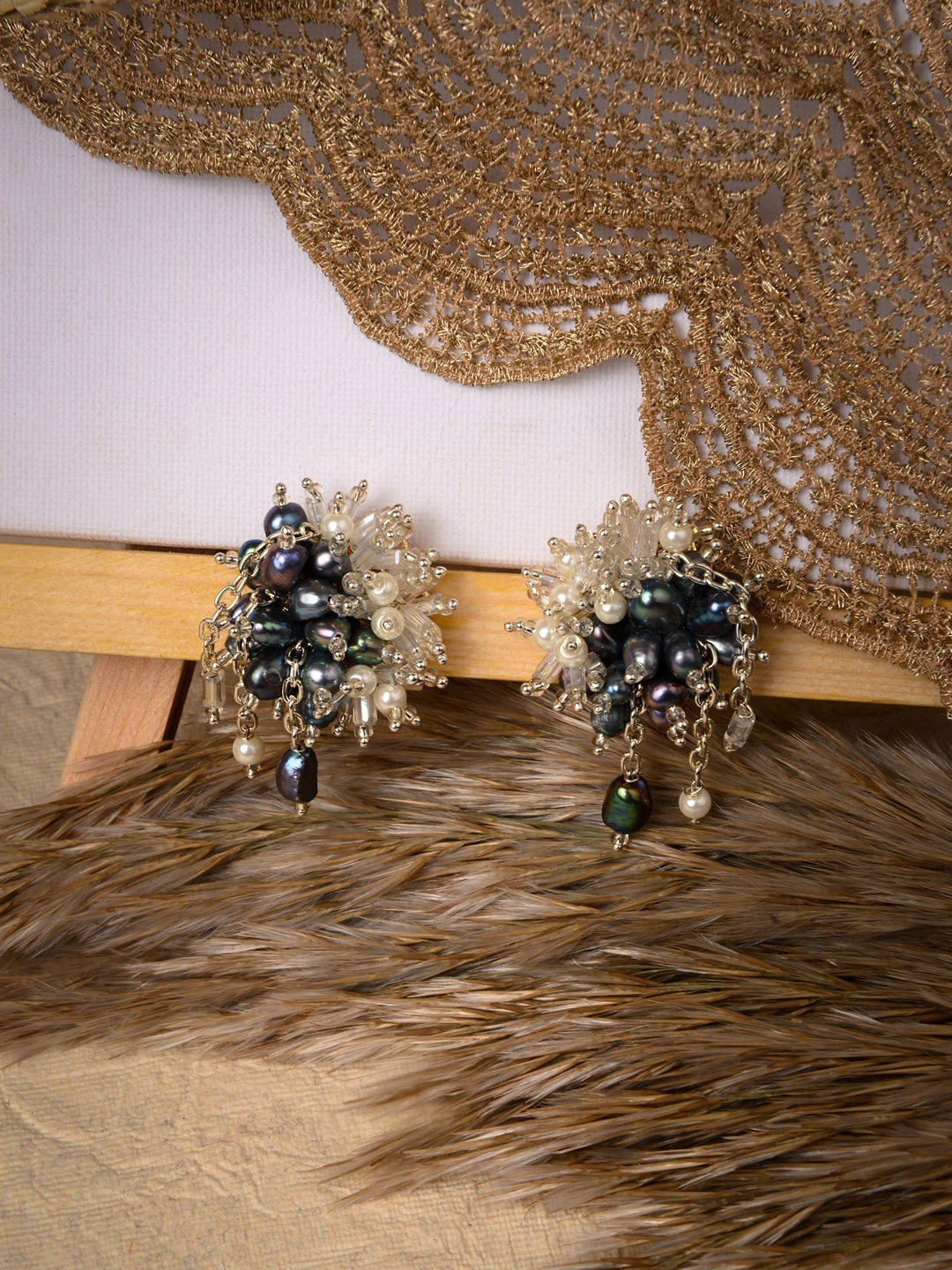 

D'oro White & Blue Silver-Plated Contemporary Studs Earrings