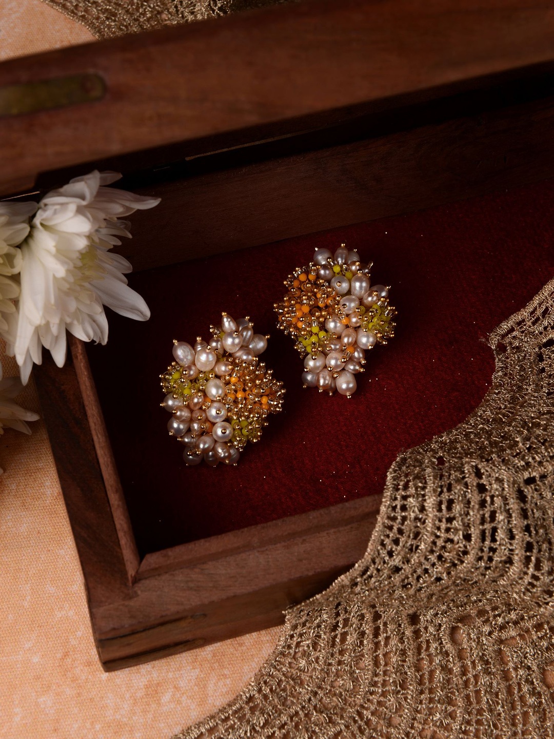 

D'oro Beige & Gold-Toned Floral Studs Earrings