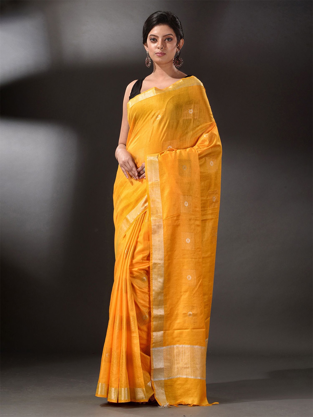 

Arhi Yellow & Gold-Toned Woven Design Zari Silk Blend Saree