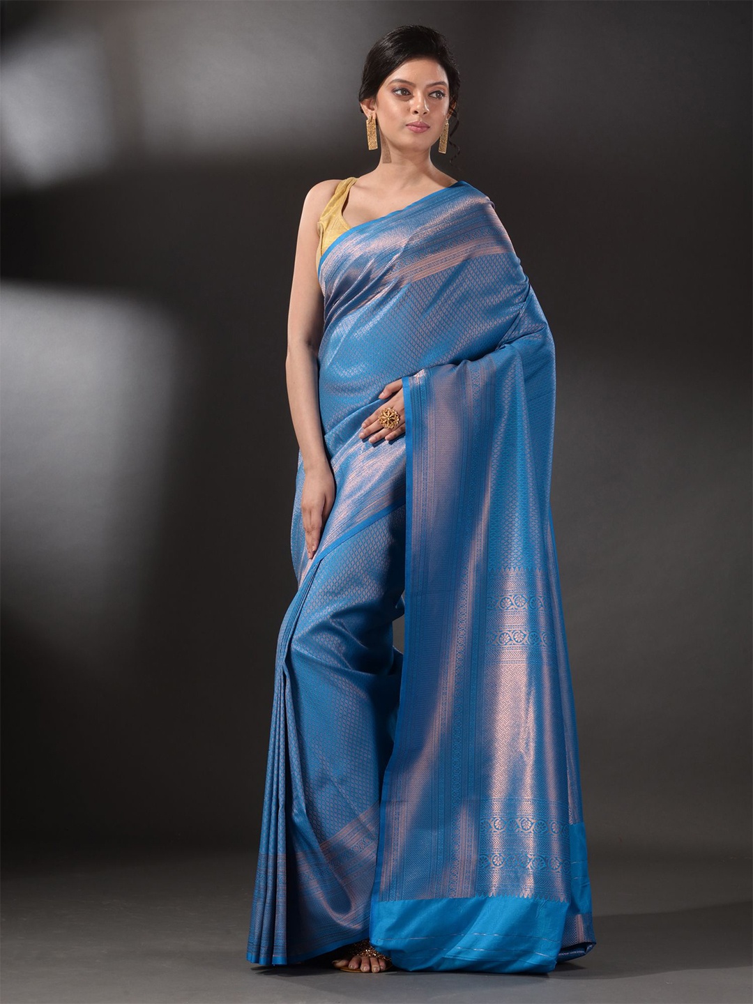 

Arhi Blue & Gold-Toned Woven Design Zari Brocade Silk Saree