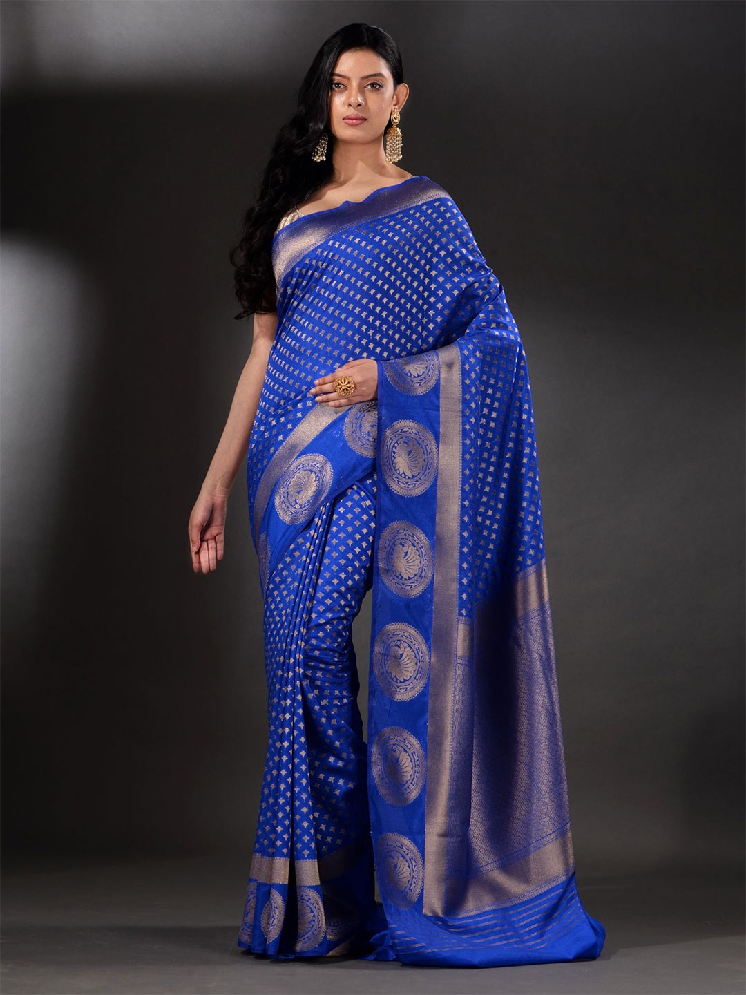 

Arhi Blue & Gold-Toned Woven Design Zari Brocade Silk Saree