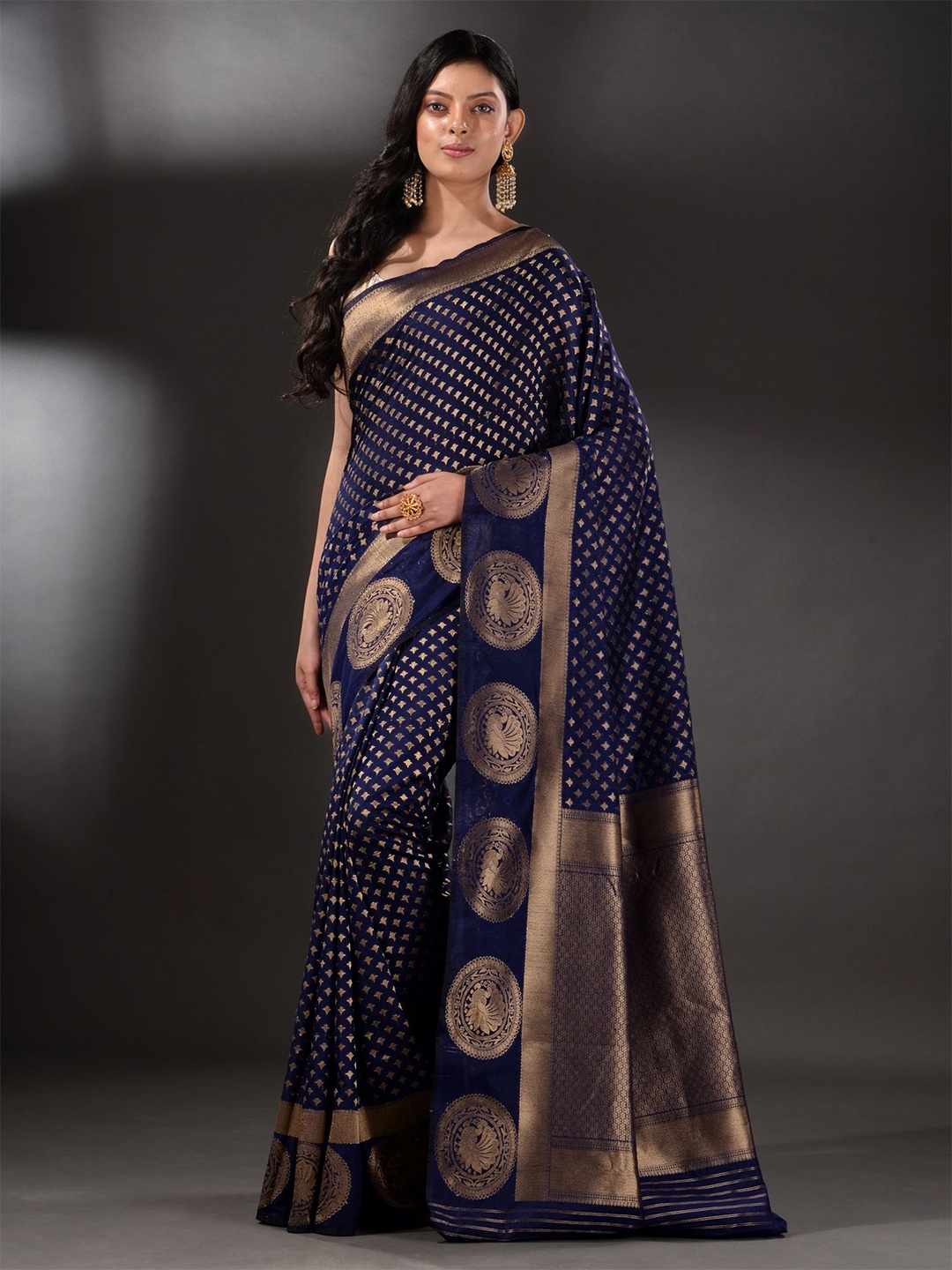 

Arhi Blue & Gold-Toned Woven Design Brocade Saree