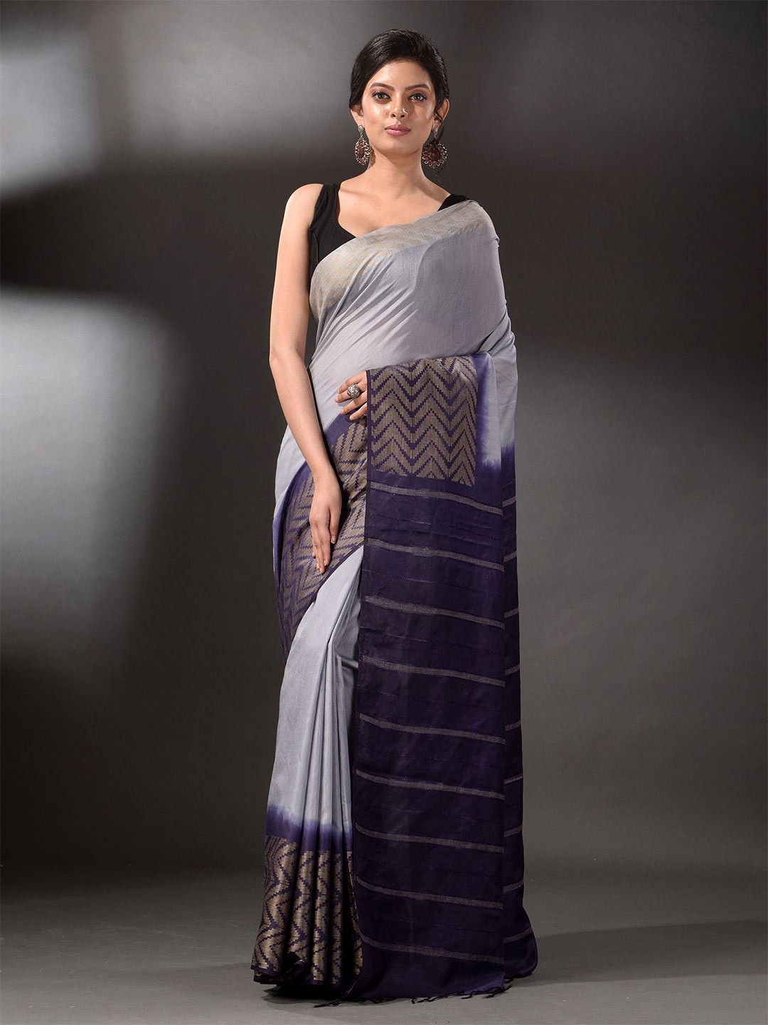

Arhi Blue & Purple Colourblocked Silk Blend Saree