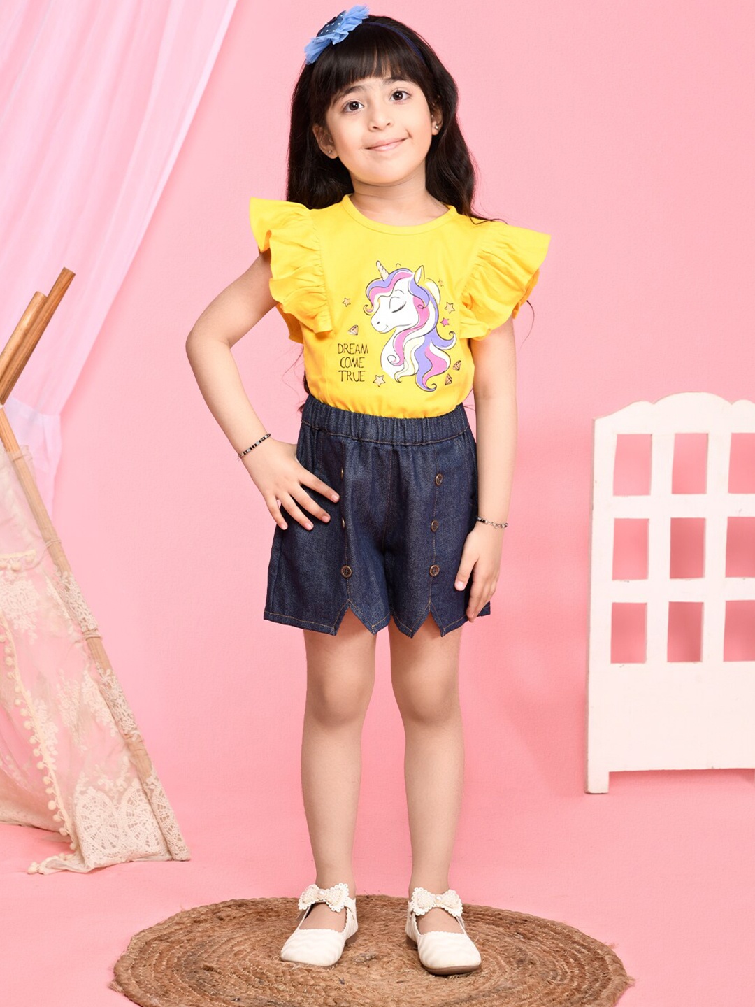 

LilPicks Girls Yellow & Blue Printed Top with Denim Short