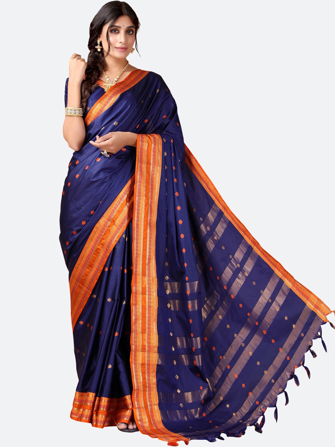 

SIRIL Navy Blue & Gold-Toned Woven Design Zari Narayan Peth Saree