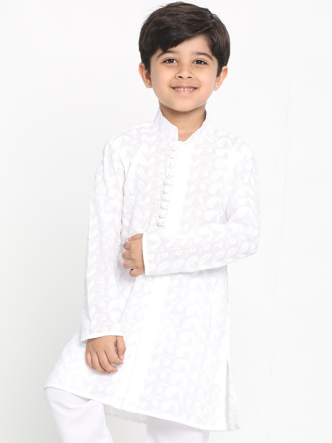 

VASTRAMAY Boys White Embroidered Chikankari Kurta