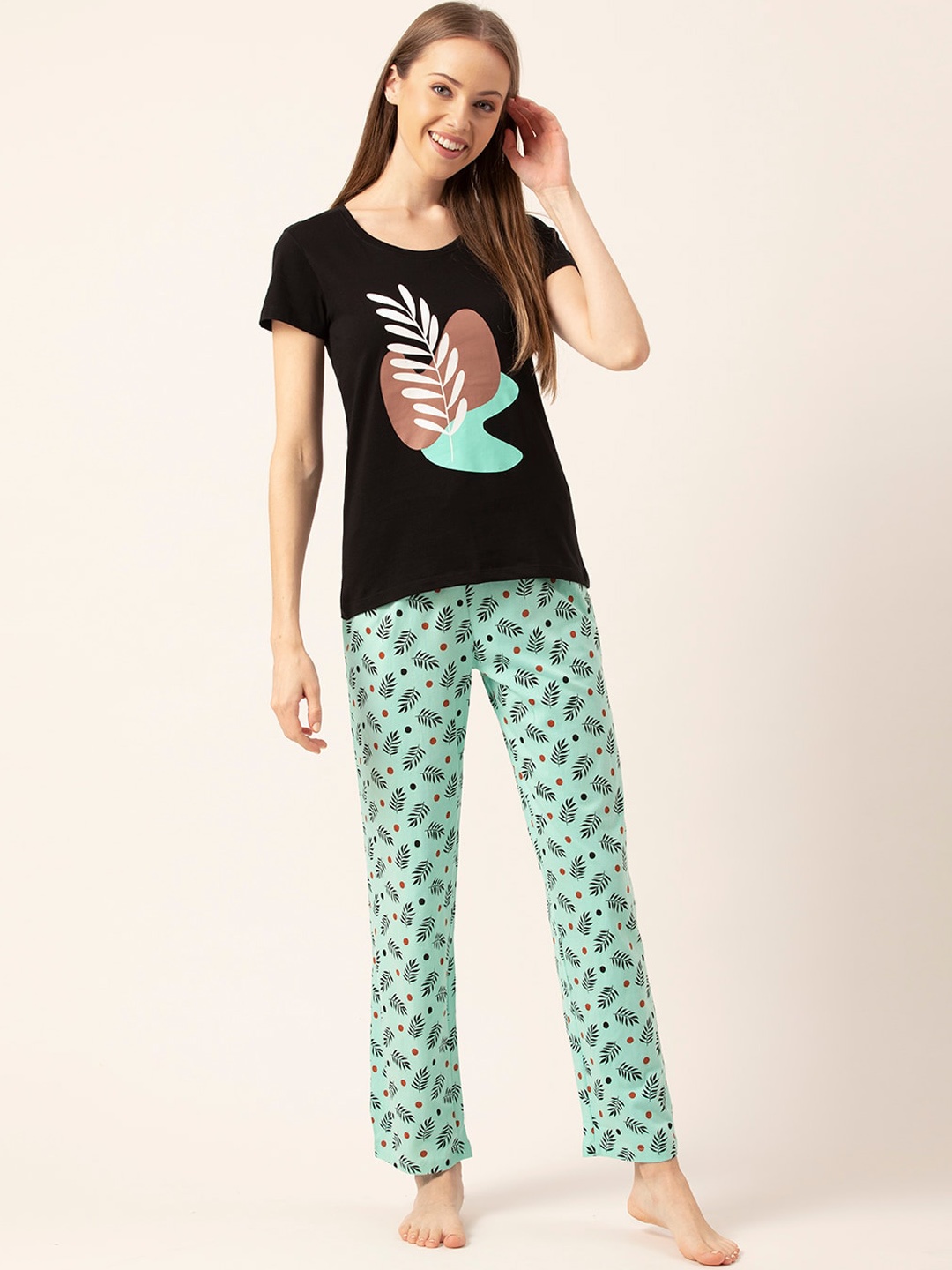 

Lounge Dreams Women Black & Green Printed Night suit