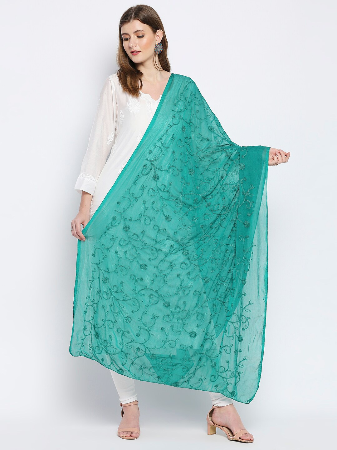 

Dupatta Bazaar Green Embroidered Dupatta with Thread Work