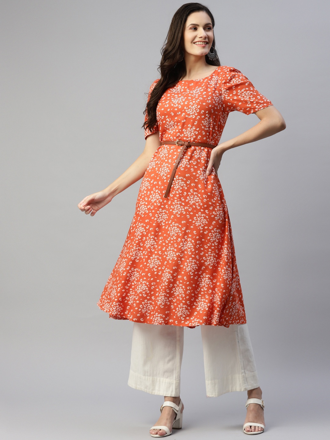 

MALHAAR Women Rust Red & White Floral Printed Kurta