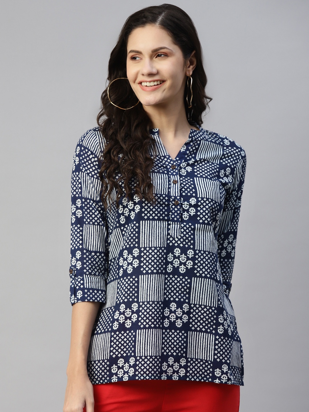 

MALHAAR Blue & White Ethnic Motifs Printed Pure Cotton Kurti