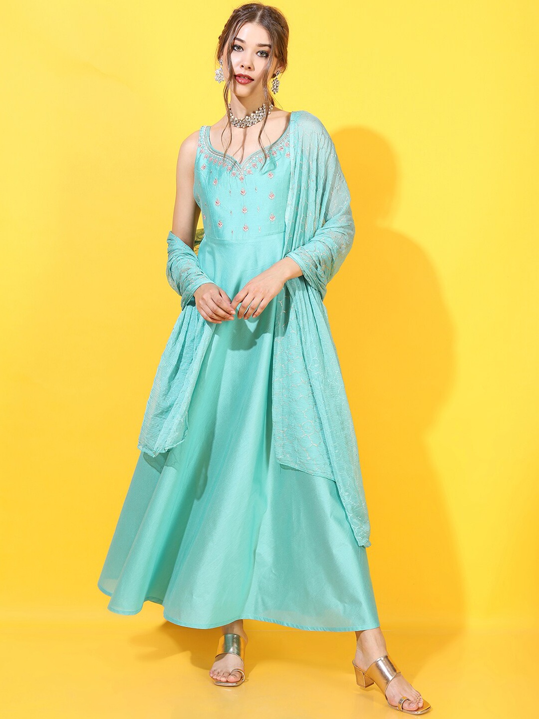 

Vishudh Floral Embroidered Thread Work Anarkali Kurta with Palazzo and Dupatta, Turquoise blue