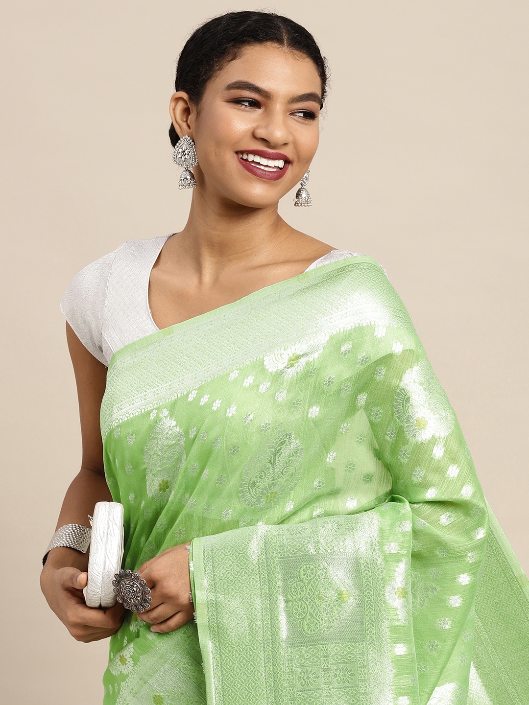 

Leeza Store Green & Silver-Toned Woven Design Organza Banarasi Saree