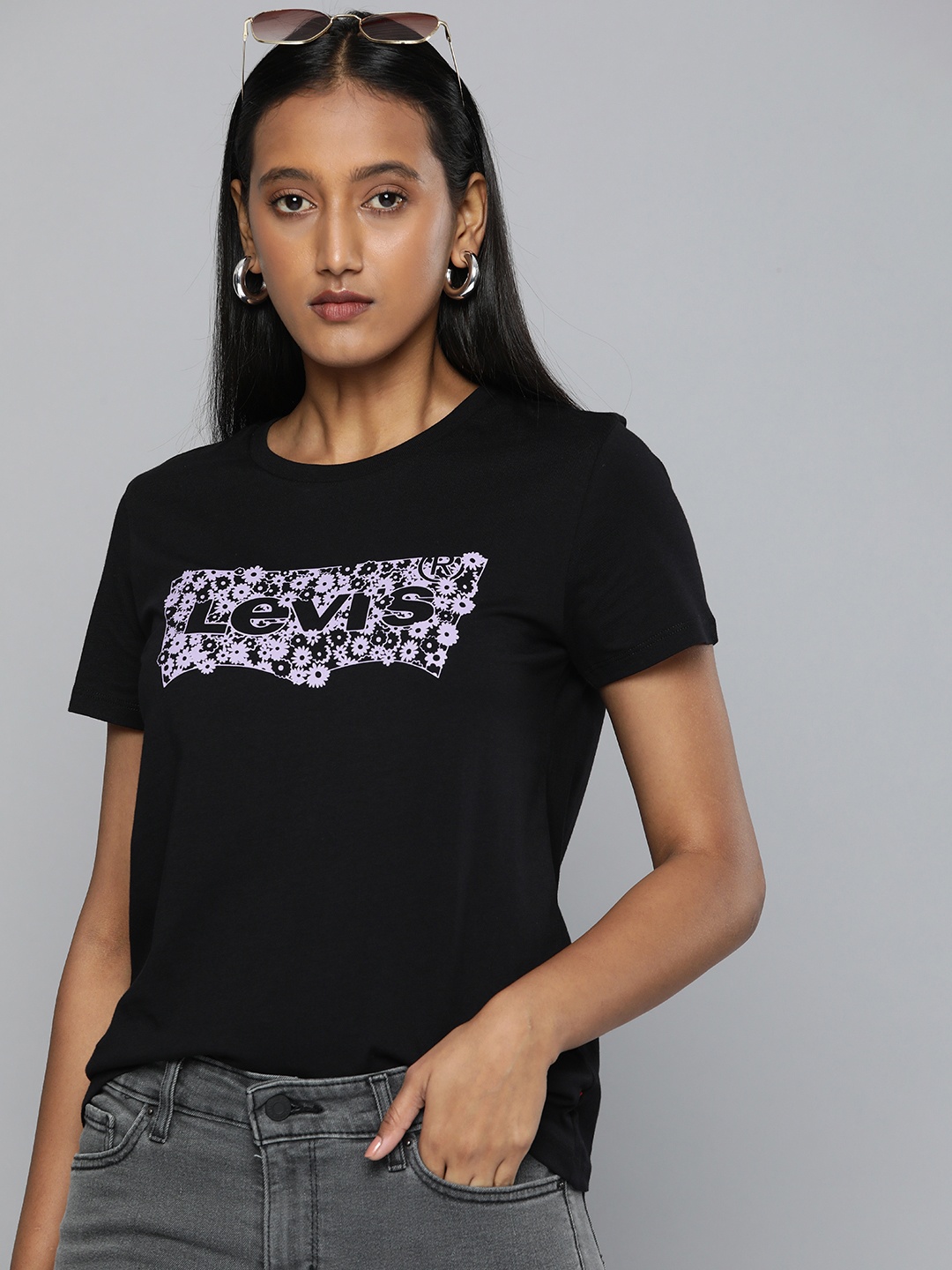 

Levis Women Black & Lavender Brand Logo Printed Pure Cotton T-shirt