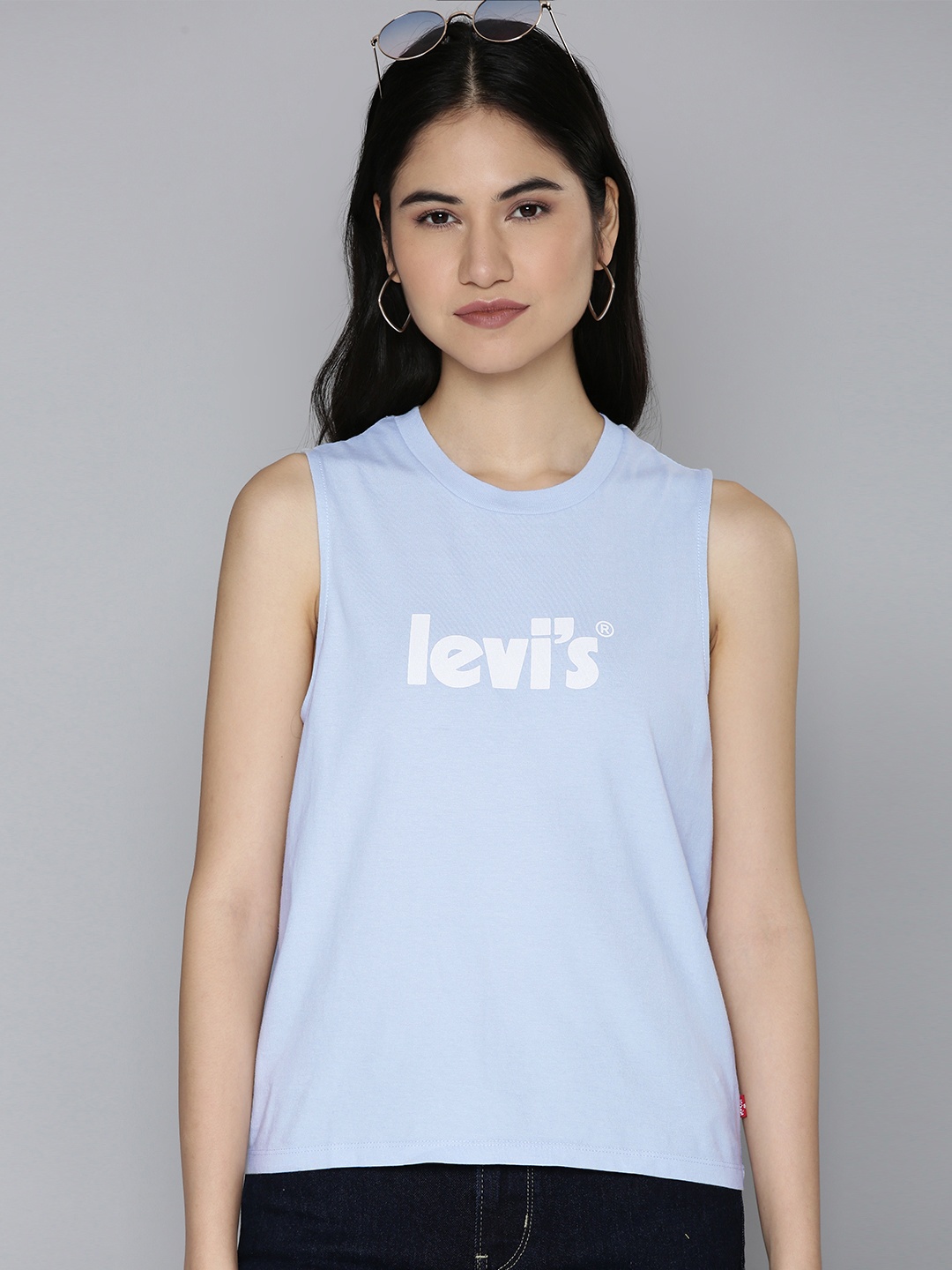 

Levis Women Blue & White Brand Logo Printed Pure Cotton Slim Fit T-shirt