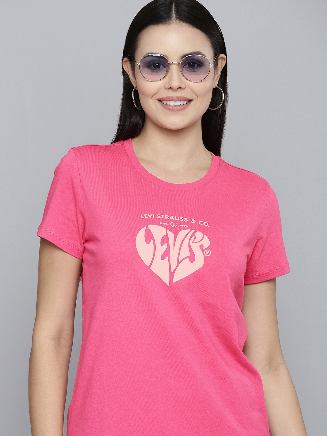 

Levis Women Pink Brand Logo Printed Pure Cotton Casual T-shirt
