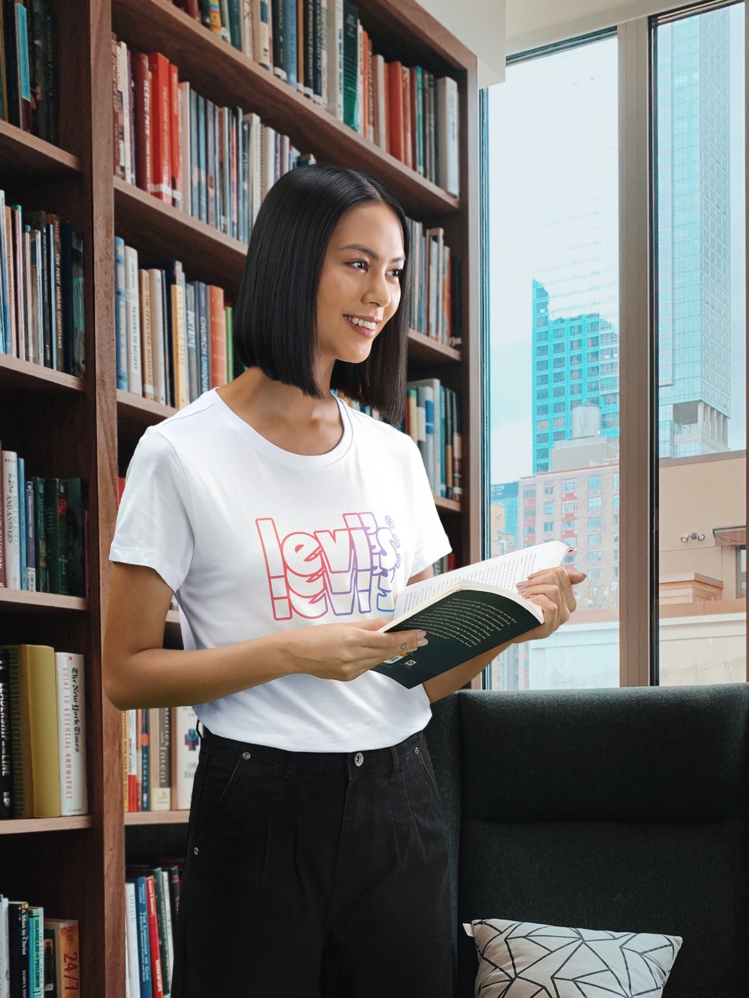 

Levis Women White Brand Logo Printed Pure Cotton Casual T-shirt