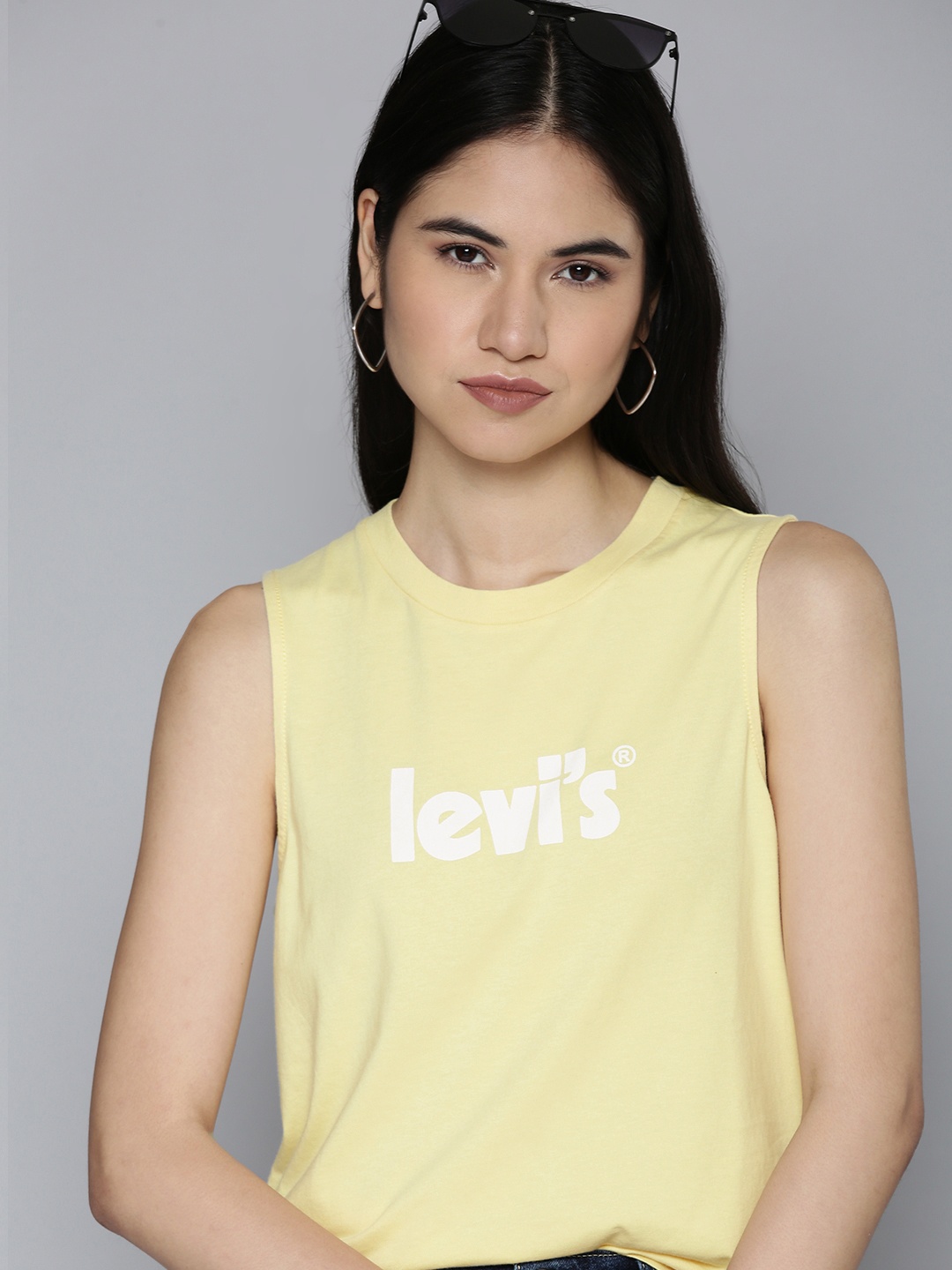 

Levis Women Yellow & White Brand Logo Printed Pure Cotton Slim Fit T-shirt