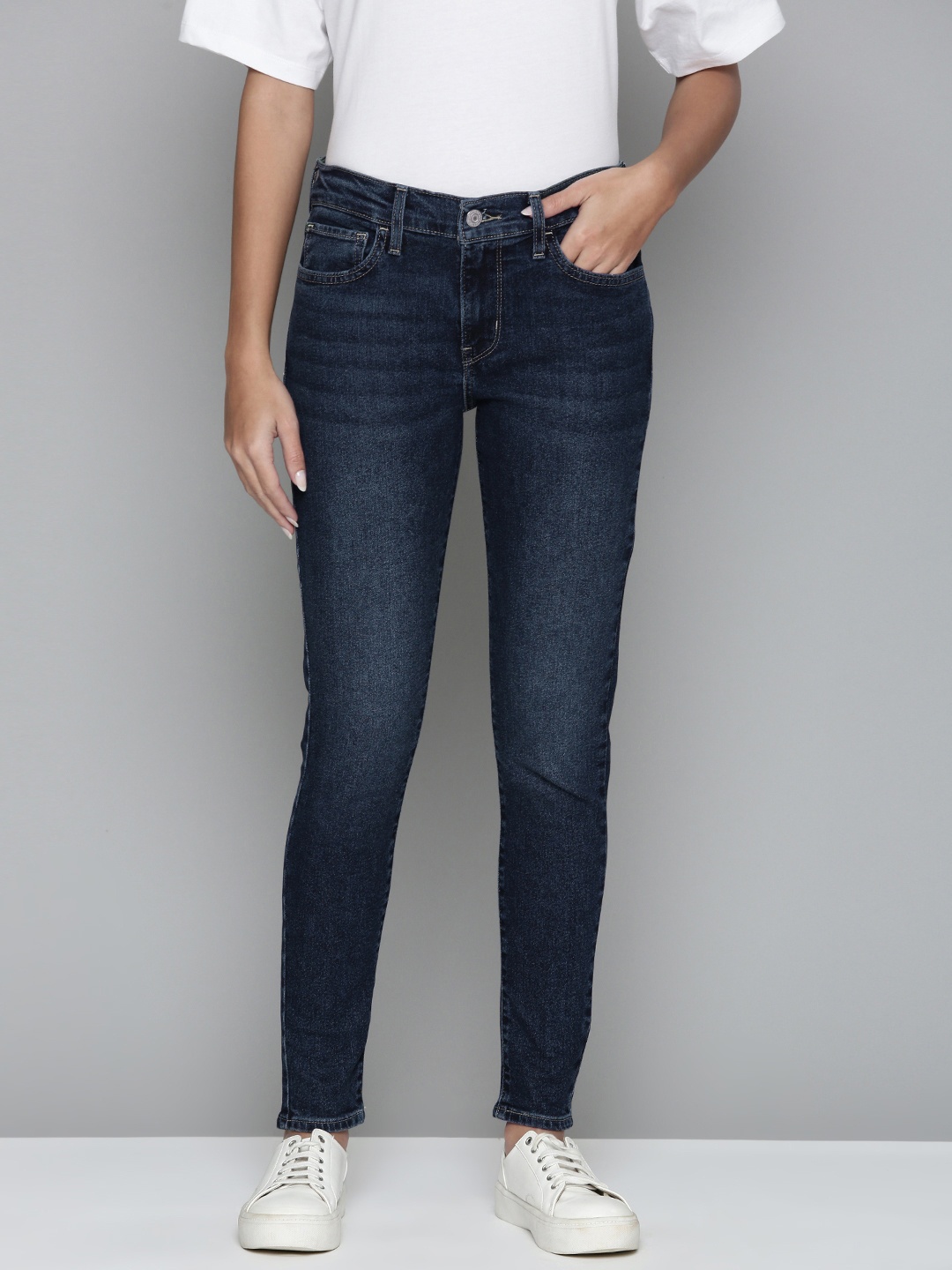 

Levis Women Blue 710 Super Skinny Fit Light Fade Stretchable Jeans