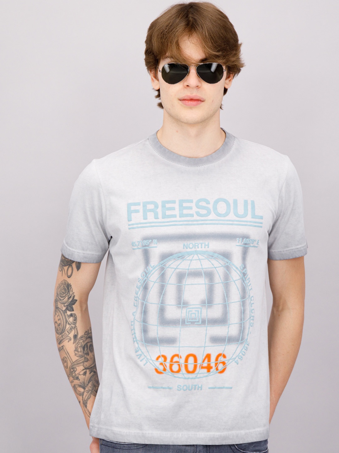 

FREESOUL Men Grey Printed T-shirt