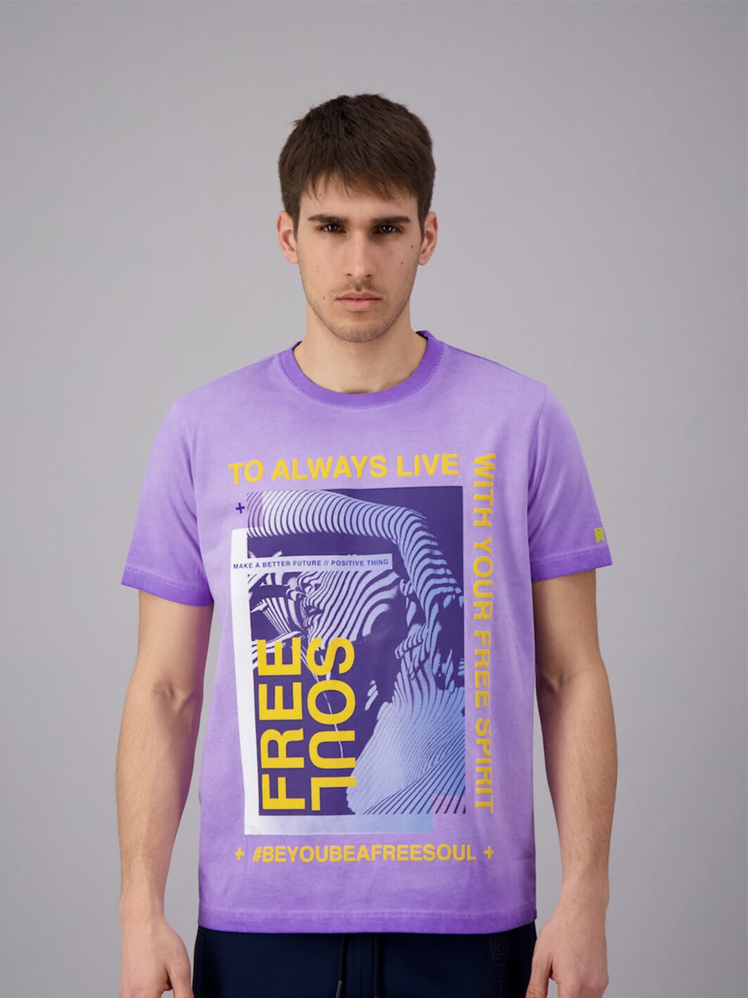 

FREESOUL Men Purple Printed Pure Cotton T-shirt