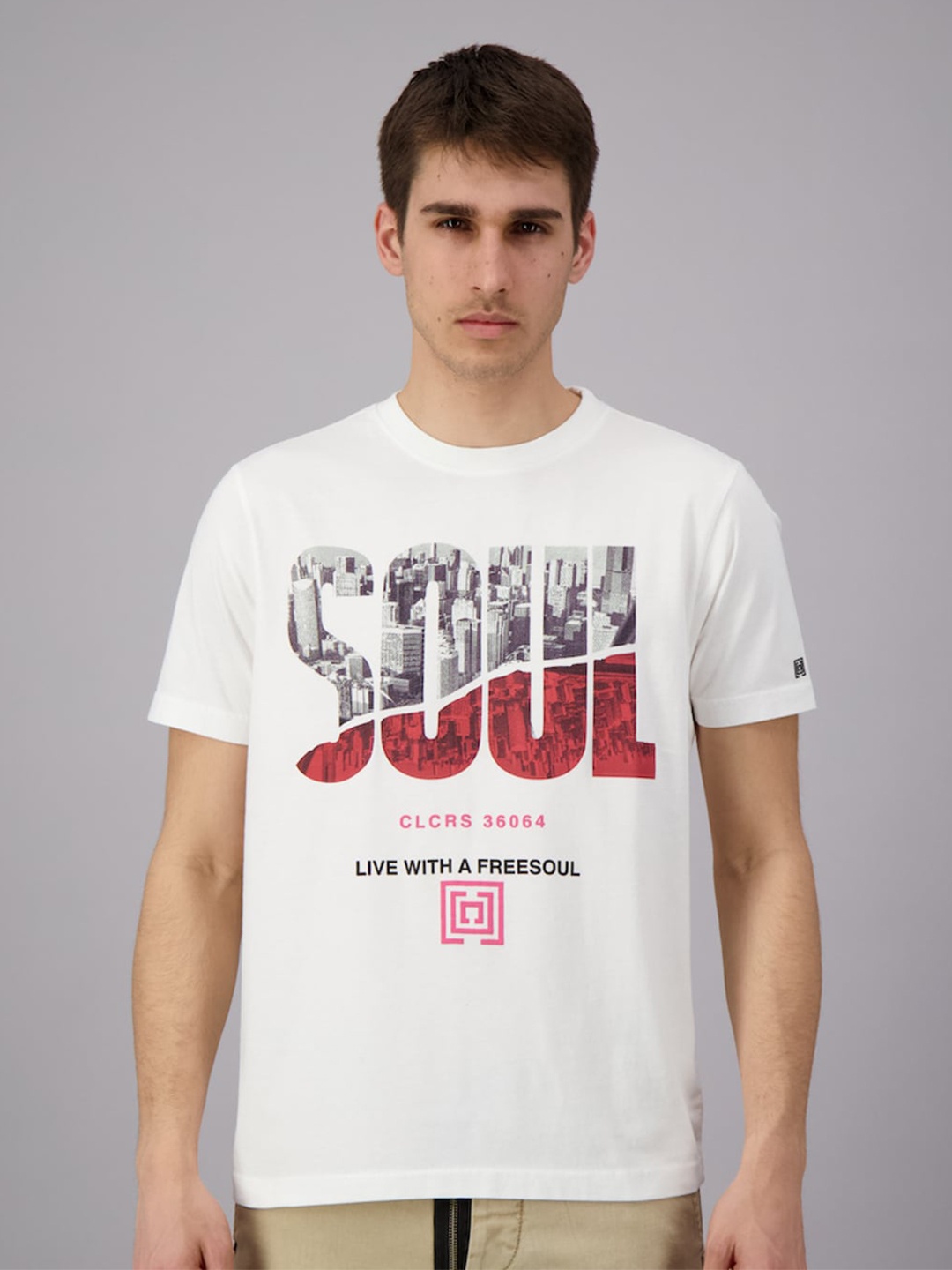 

FREESOUL Men White Typography Printed Cotton T-shirt