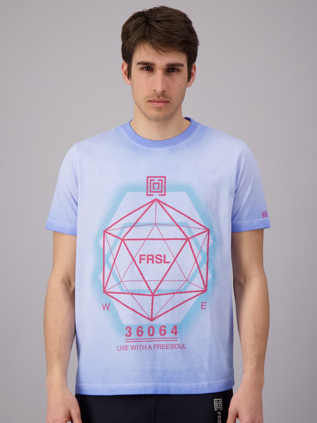 

FREESOUL Men Blue Printed Pure Cotton T-shirt