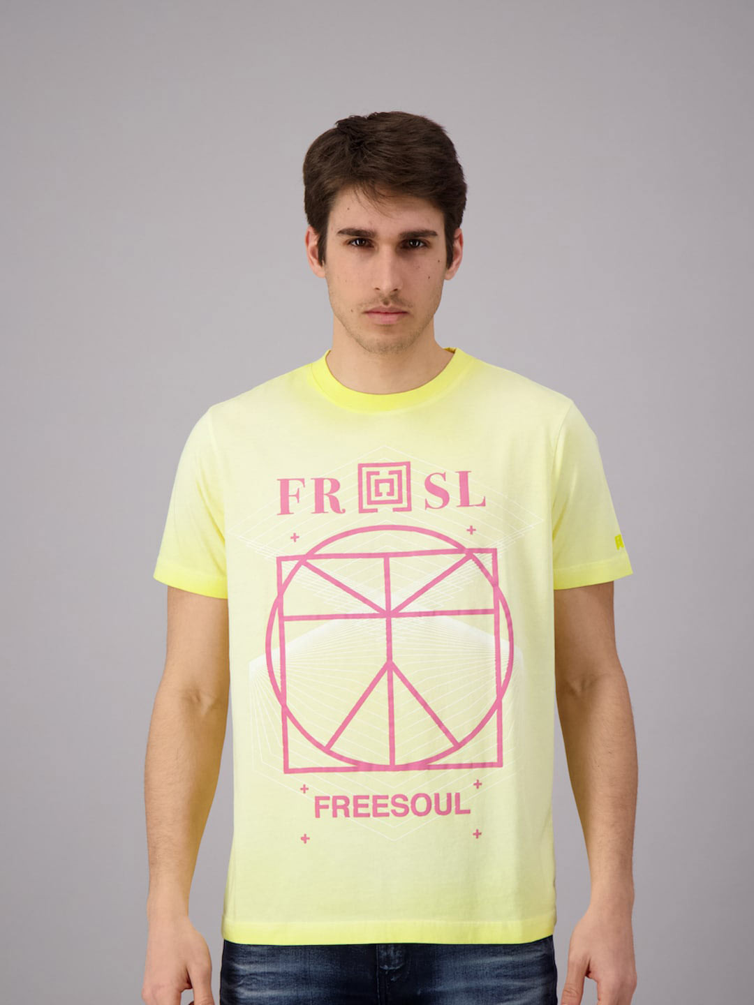 

FREESOUL Men Yellow Printed Cotton T-shirt