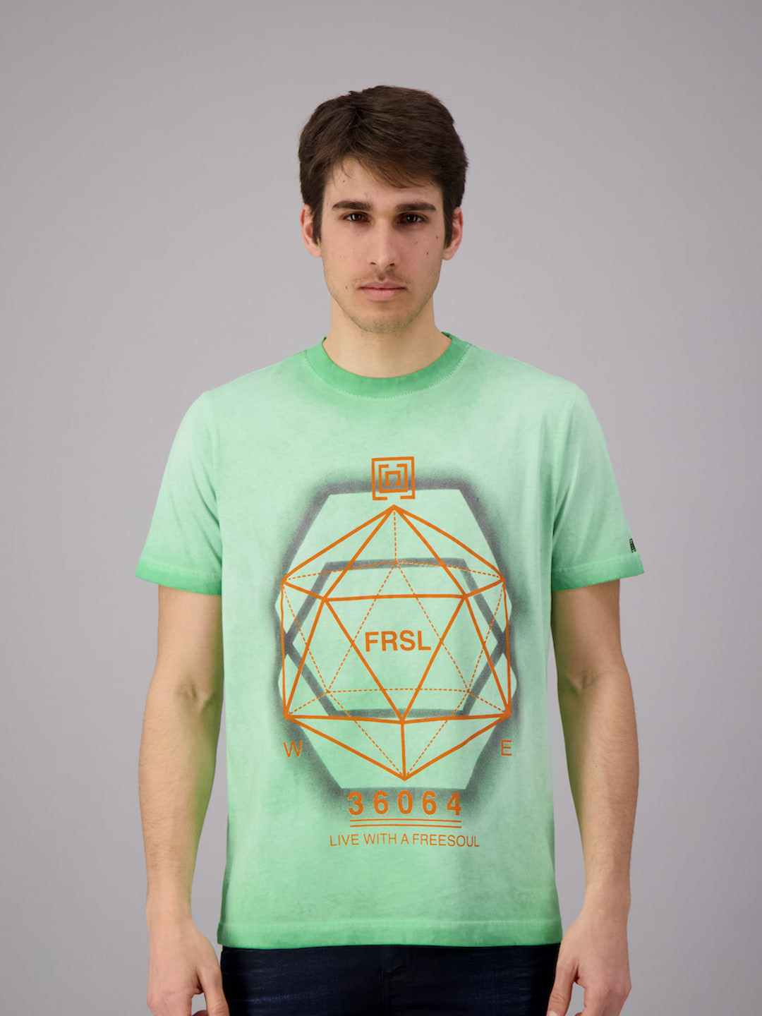 

FREESOUL Men Green Printed Cotton T-shirt