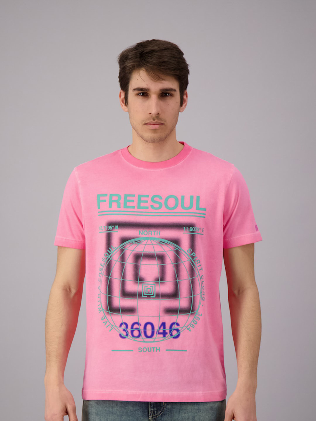

FREESOUL Men Pink Printed Pure Cotton T-shirt