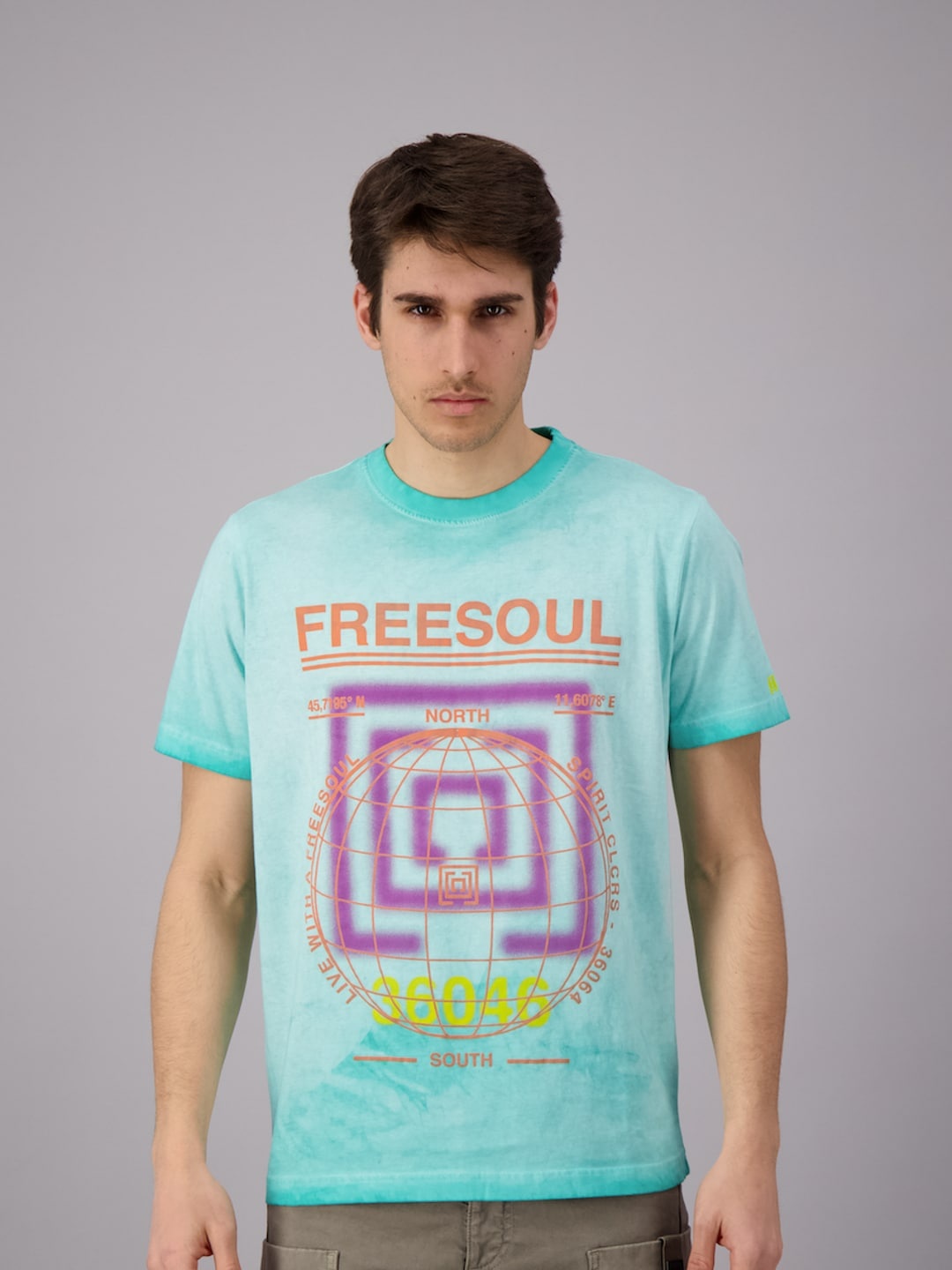 

FREESOUL Men Blue Printed Cotton T-shirt