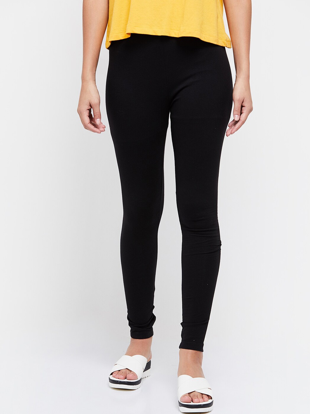 

max Women Black Solid Ankle-Length Leggings