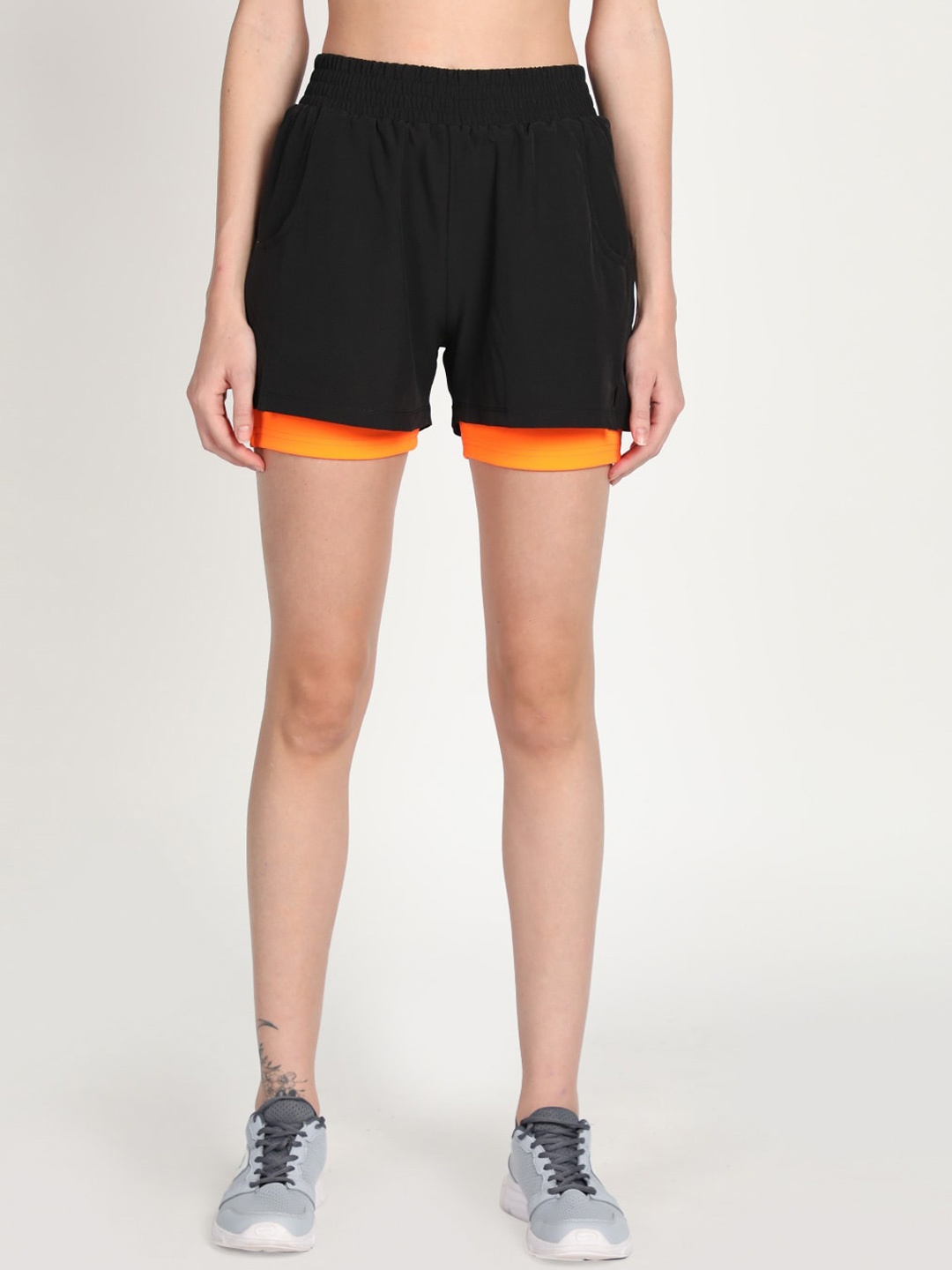 

CHKOKKO Women Black Running Sports Shorts