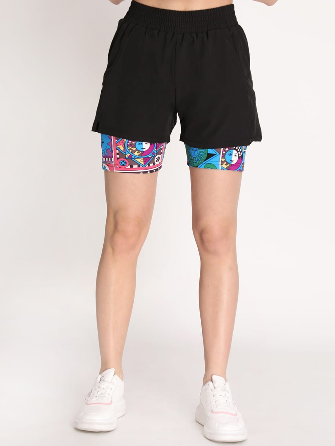 

CHKOKKO Women Black Printed Running Shorts