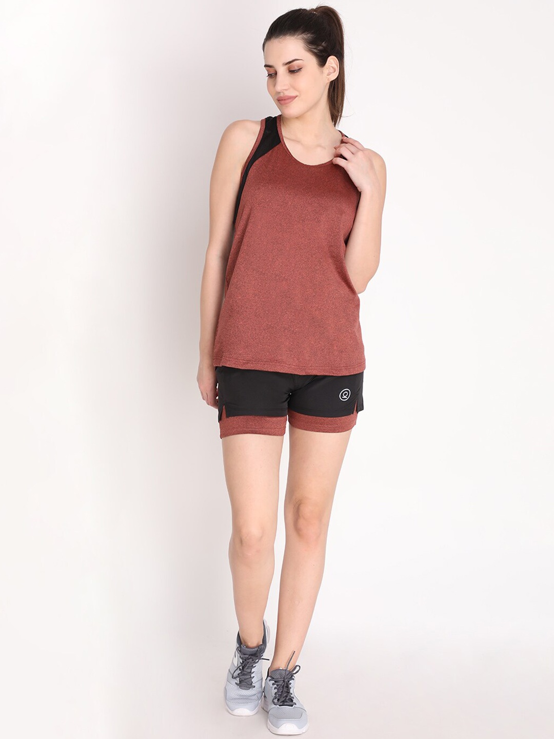 

Chkokko Women Rust & Black Colorblocked Co-ords set