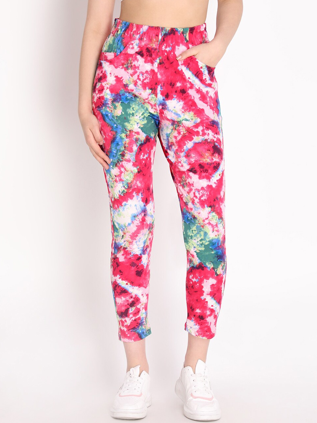 

CHKOKKO Women Pink & White Printed Track Pant