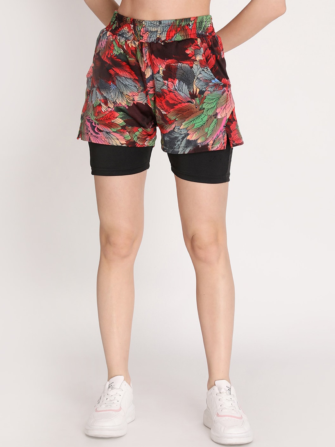 

CHKOKKO Women Red Floral Printed Running Shorts