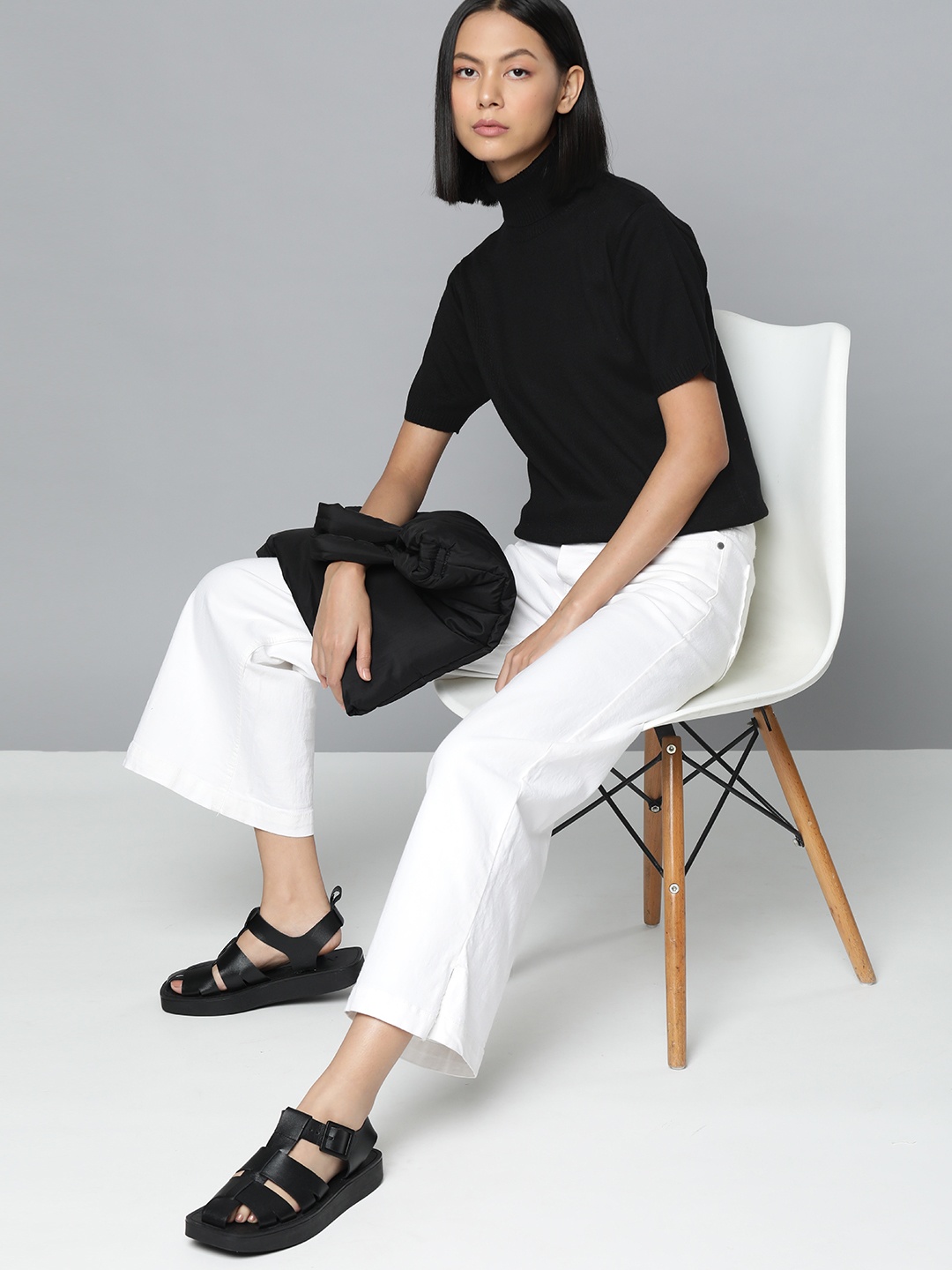 

ether Women Black Acrylic Solid Turtle Neck Pullover
