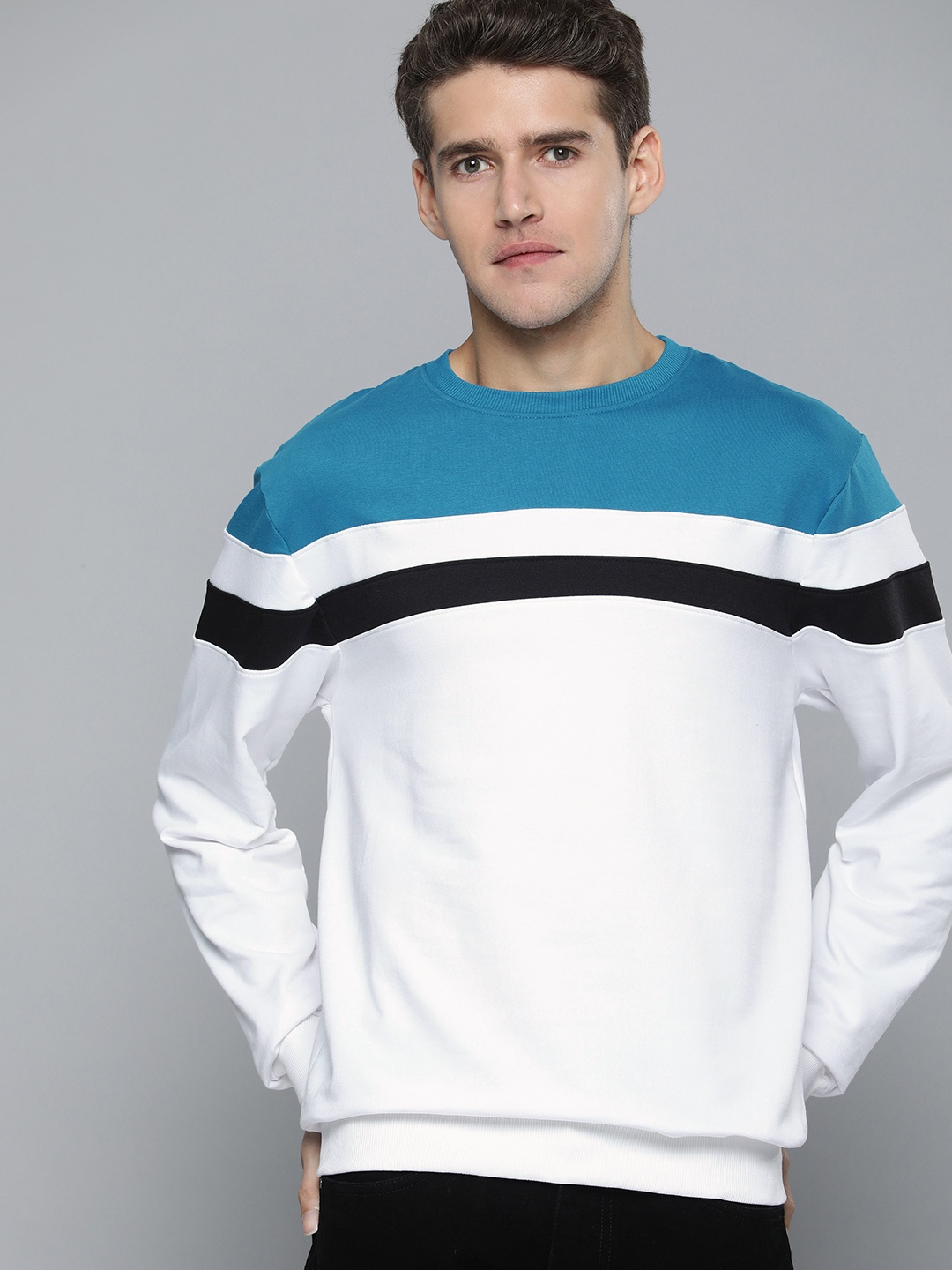 

Ether Men White & Blue Stripe Detail Colourblocked Round Neck Sweatshirt