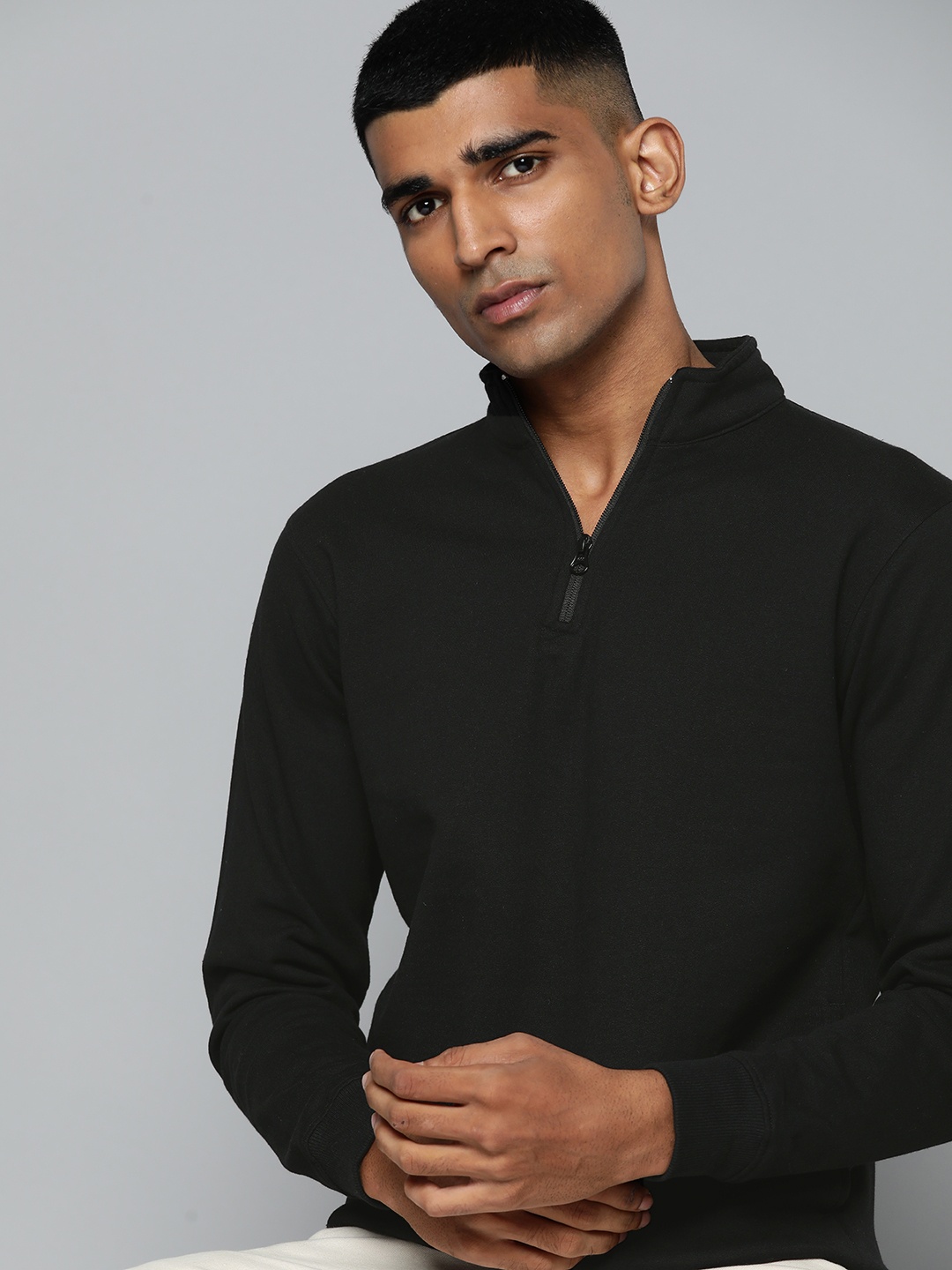 

ether Men Black Solid Half Zipper Mock Collar Sweatshirt
