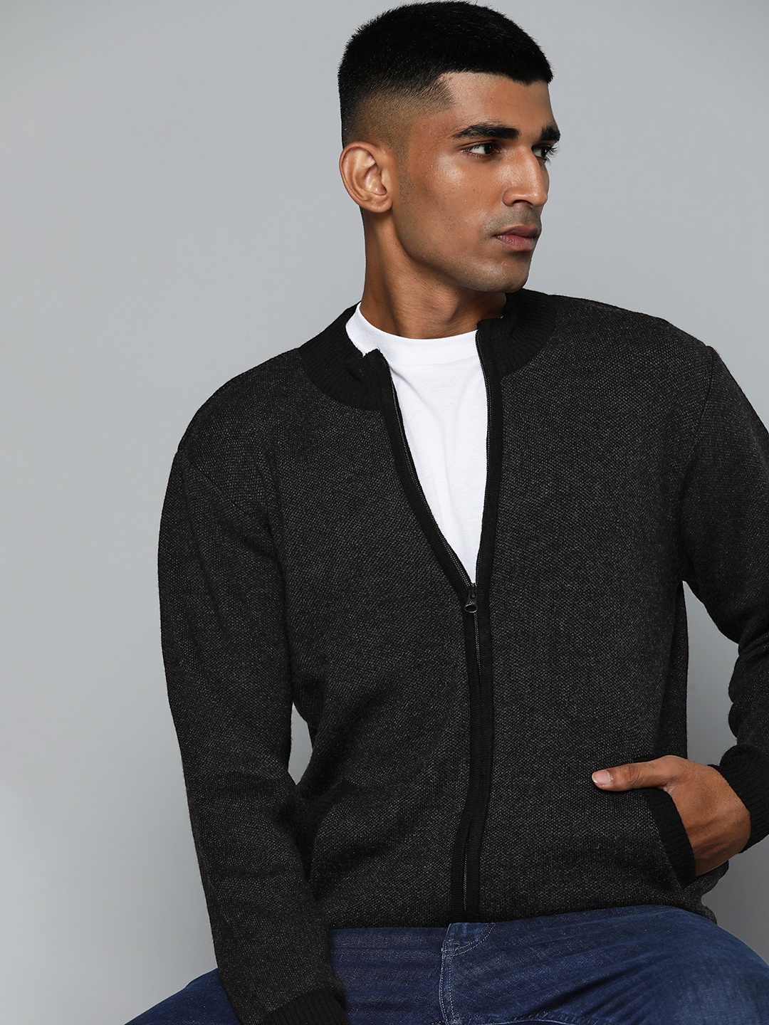 

ether Men Charcoal Grey Solid Cardigan
