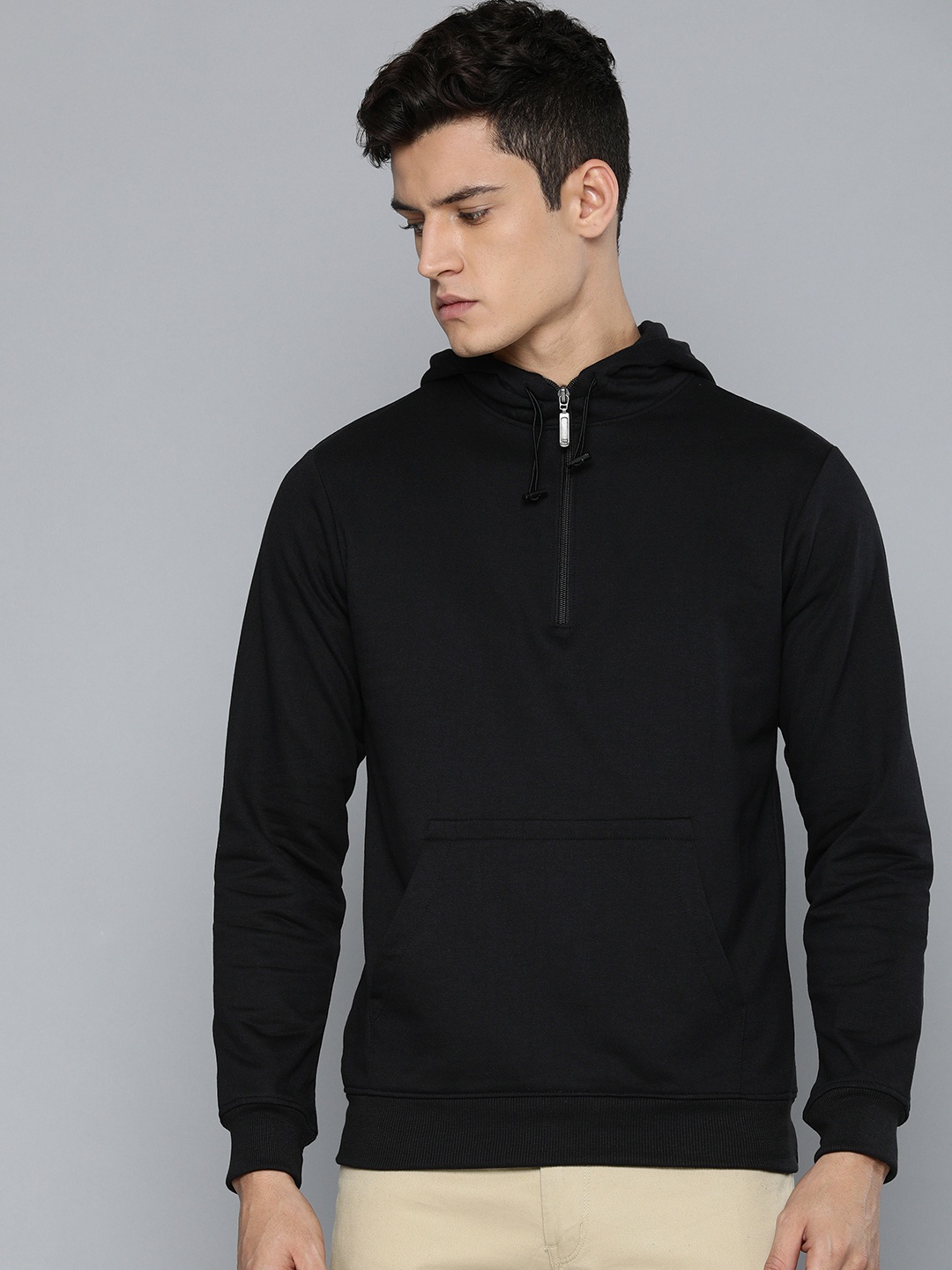 

ether Men Black Solid Hooded Sweatshirt